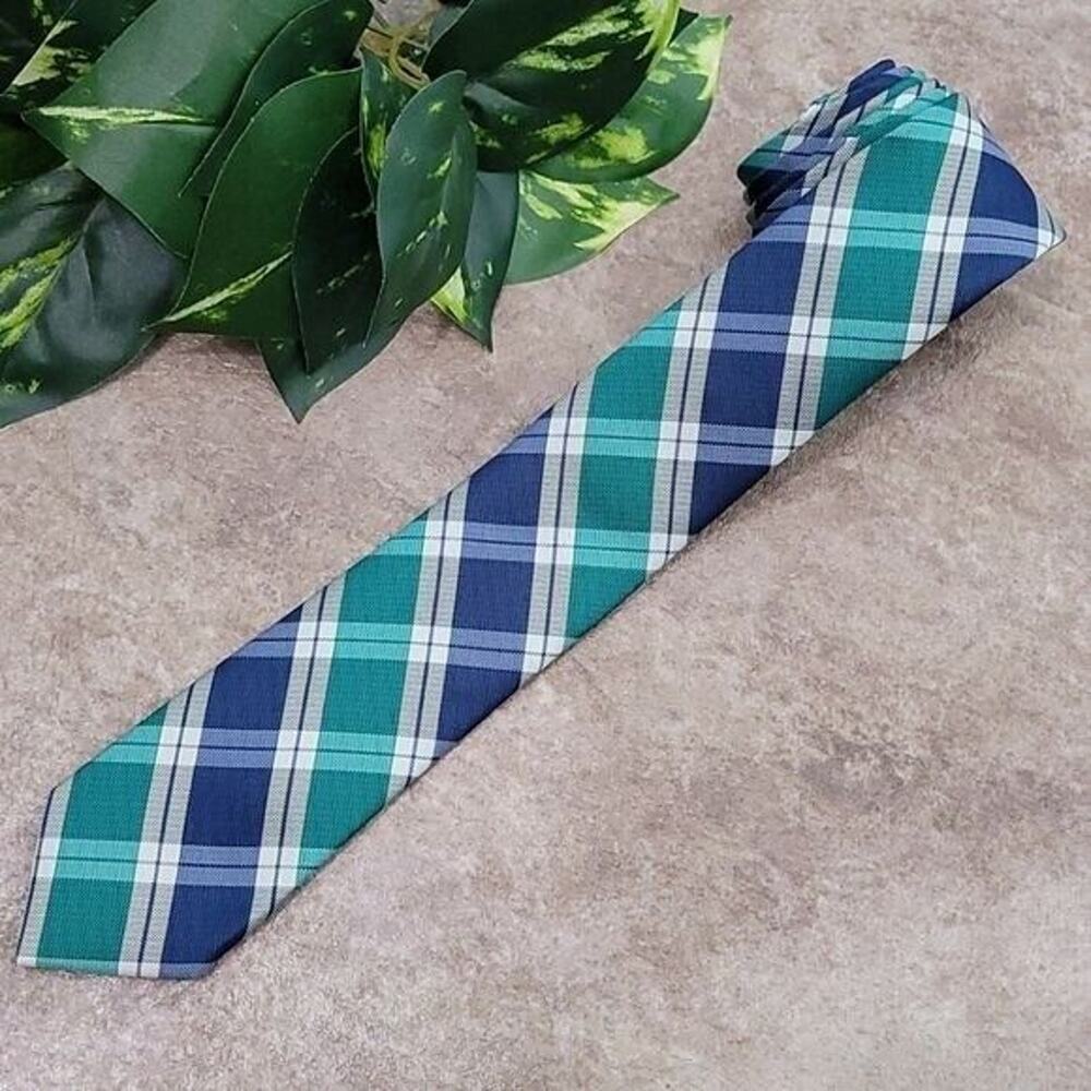 Goodfellow blue, green & white plaid 100% Polyester men's classic slim necktie